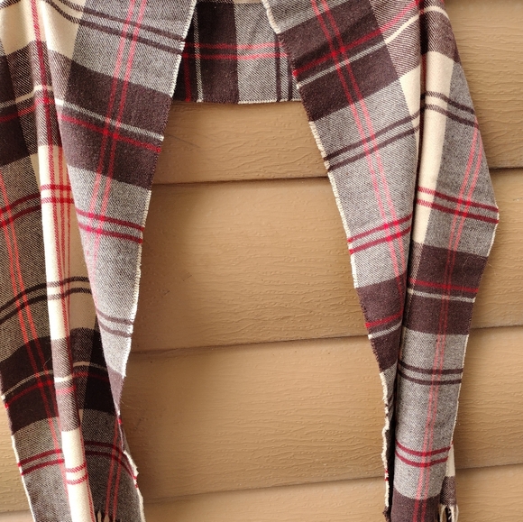 Scarf - Picture 5 of 7